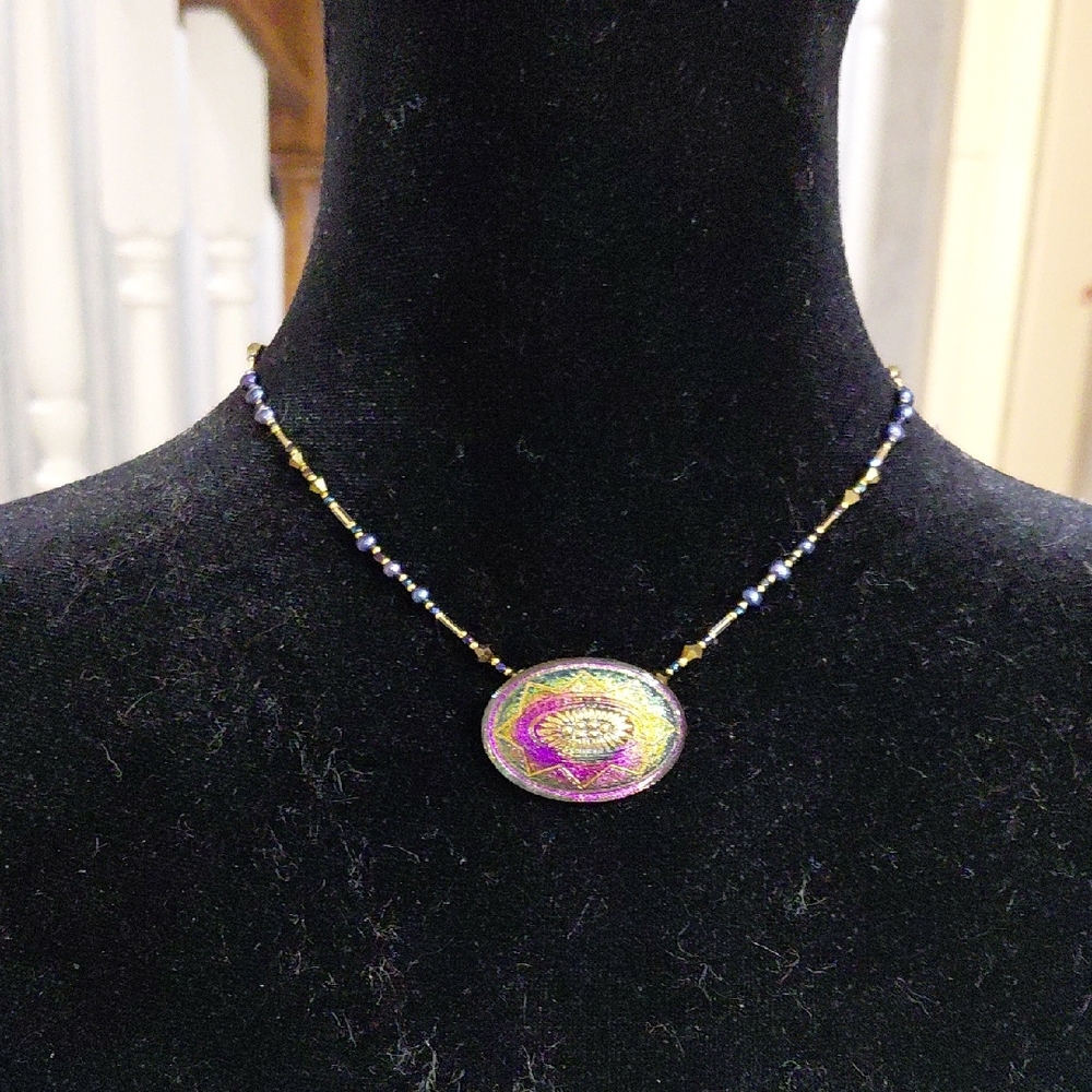 "Cynthia Rowley" Gold and Purple Crystal Beaded Necklace, 18in, Gold tone.......